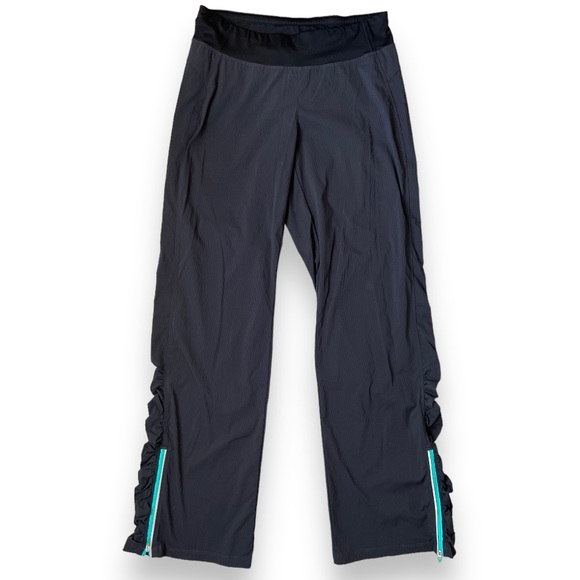 Lucy Pants - Lucy Gray Athletic Nylon Bootcut Pants w/ Side Ruffle Detail & Zip | EUC Size S